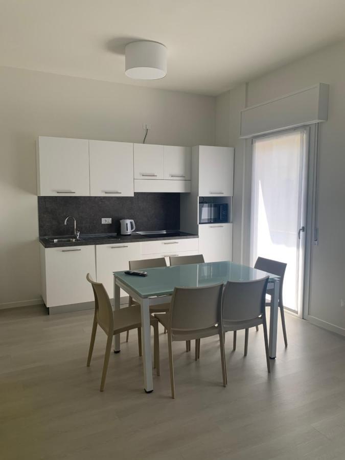 Mar60 Apartments Caorle Esterno foto