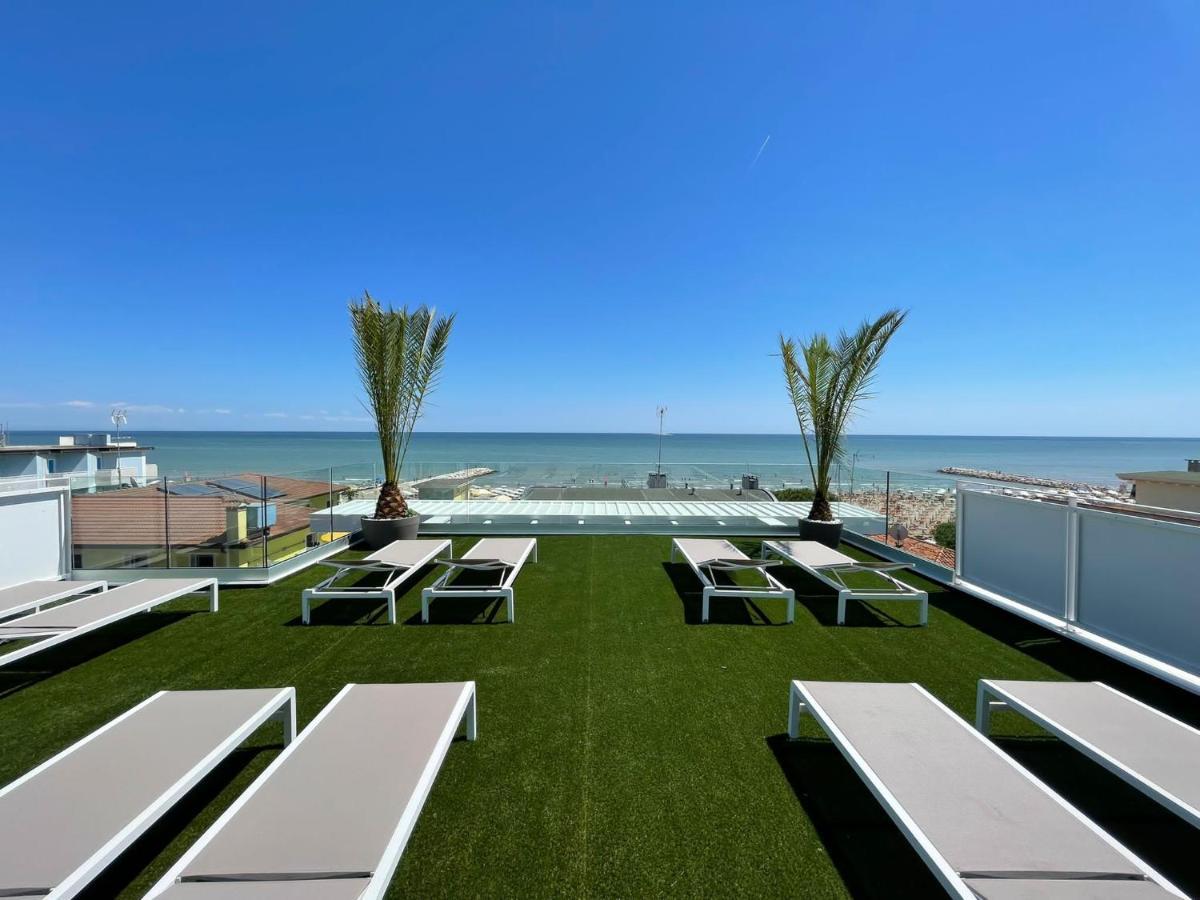 Mar60 Apartments Caorle Esterno foto